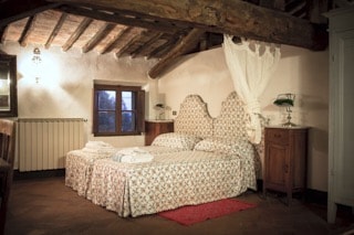 Villa-corsano-toscana-camera-letto